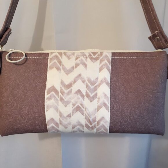 NEW Floral Faux Leather Tooled Western Pouch Purse Purple mauve Shoulder bag - Picture 2 of 10